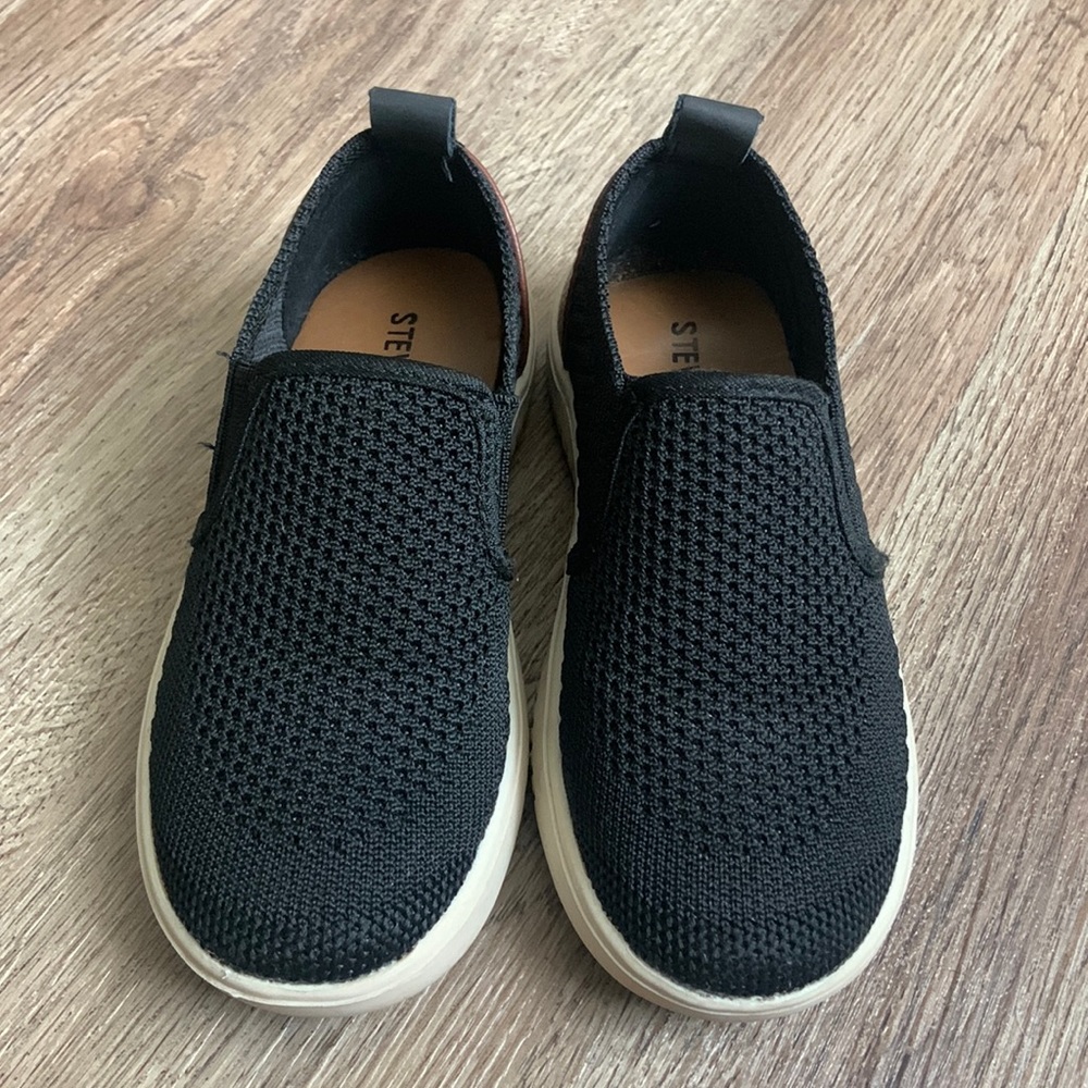 Steve Madden boys shoes